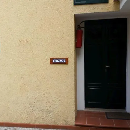 Il Prado - Goelba Apartment *
